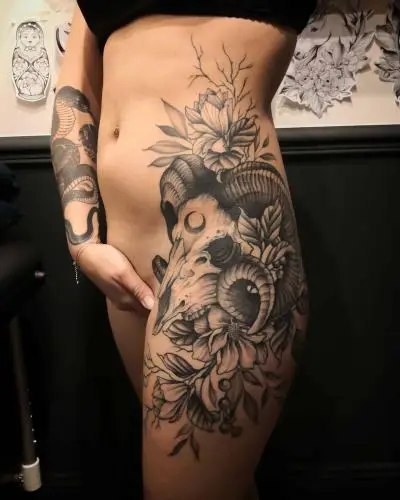 Ornela - Tatouage Nantes - tattoo nantestattoo naoned