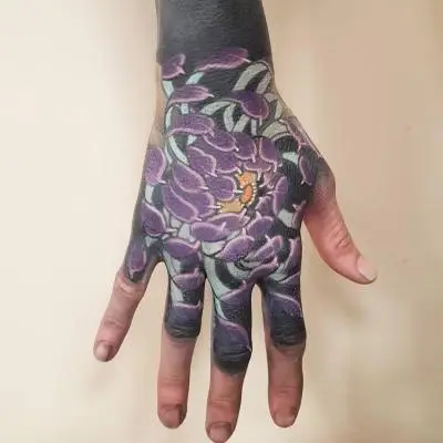 Ariane - Tatouage Nantes - chrysanthemumtattoo chrysanthemum chrysantheme