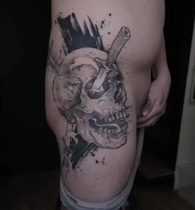 Drop - Tatouage Nantes - skull skulltattoo blackwork