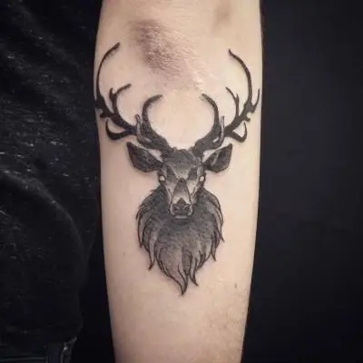 Monpierre - Tatouage Nantes - neotraditionaltattoo bucktattoo deertattoo
