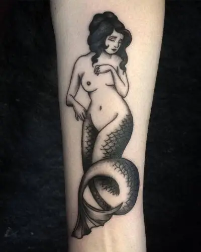 Monpierre - Tatouage Nantes - blacktraditional traditionalart traditionaltattoo