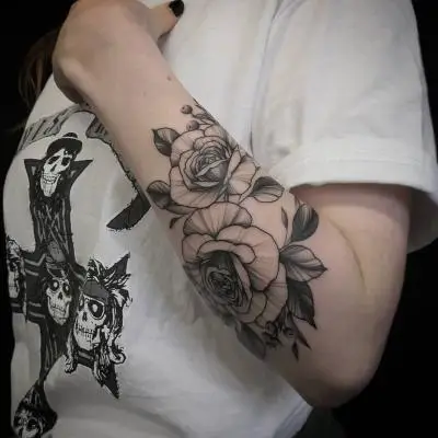 Ornela - Tatouage Nantes - tattoo nantestattoo ink