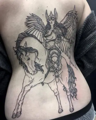 Ornela - Tatouage Nantes - tattoo ironink nantes