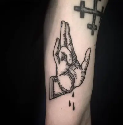 Monpierre - Tatouage Nantes - engraving engravingtattoo inkedgirls