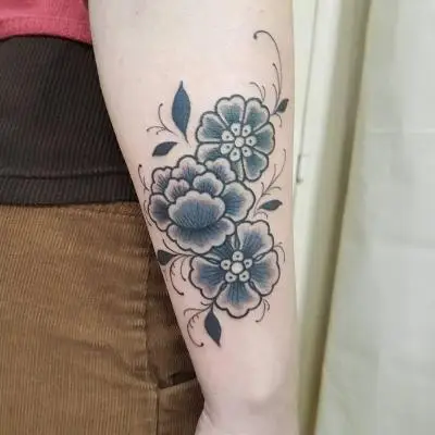 Ariane - Tatouage Nantes - flowertattoo flowers vintageflowers
