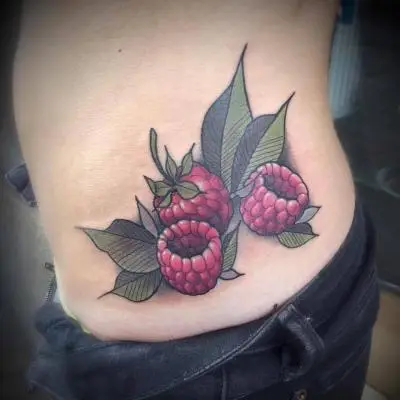 Ariane - Tatouage Nantes - strawberry tattoowork coloredtattoo
