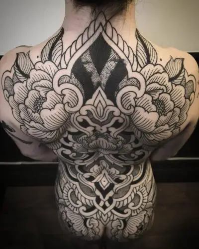 Ornela - Tatouage Nantes - tattoo nantes nantestattoo