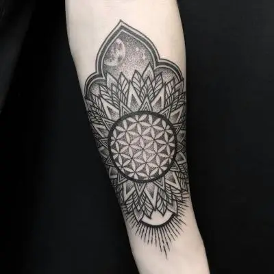 Ornela - Tatouage Nantes - tattoo nantes nantestattoo