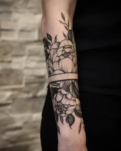 Ornela - Tatouage Nantes - tattoo nantes nantestattooartist