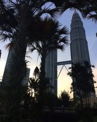 Ornela - Tatouage Nantes - malaysia kualalumpur petronastowers
