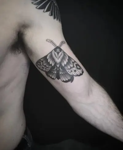 Ornela - Tatouage Nantes - tattoo nantes nantestattoo