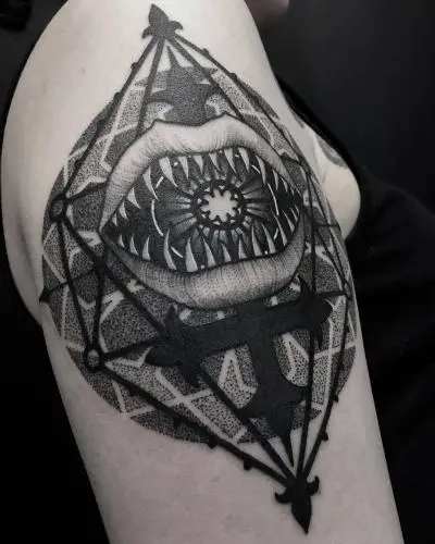 Ornela - Tatouage Nantes - tattoo ironink nantestattoo