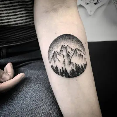 Ornela - Tatouage Nantes - tattoo nature nantes