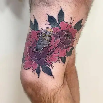 Ariane - Tatouage Nantes - flowers peony bottle