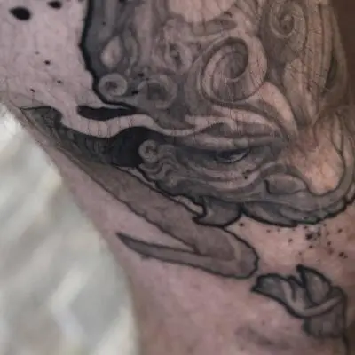 Drop - Tatouage Nantes - blackwork blackworkers blackworktattoo