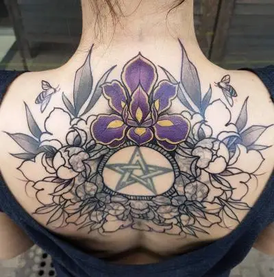Ariane - Tatouage Nantes - sorcery conjuring flowers