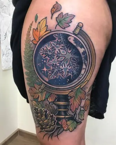 Ariane - Tatouage Nantes - cristalball winter autumn