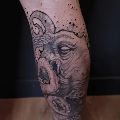 Drop - Tatouage Nantes - octopus pieuvre tentacles