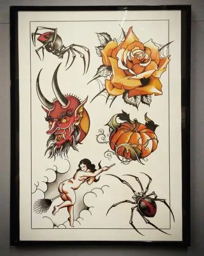 Monpierre - Tatouage Nantes - halloweentattoo halloweenflash spidertattoo