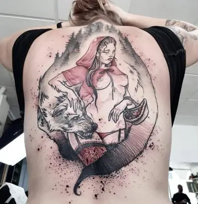 Drop - Tatouage Nantes - lepetitchaperonrouge conte backtattoo