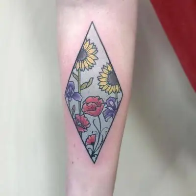 Ariane - Tatouage Nantes - flowers flowerpower frame