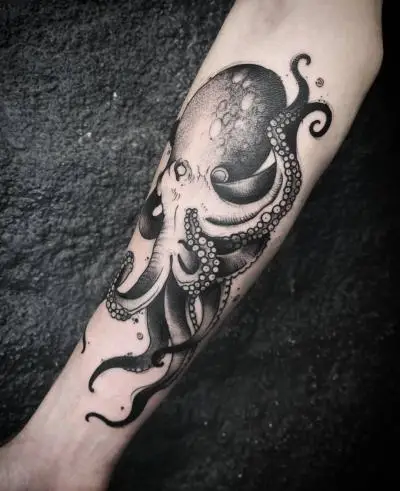 Ornela - Tatouage Nantes - tattoo nantes nantestattoo