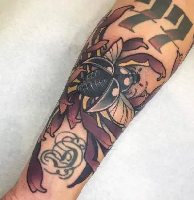 Ariane - Tatouage Nantes - beetle tattoooftheday inked