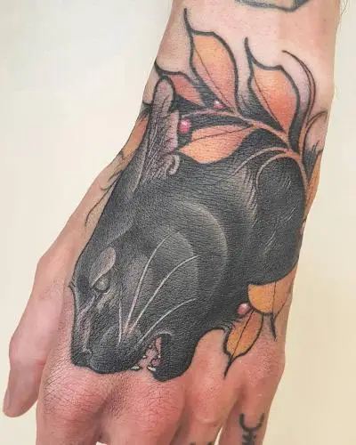 Ariane - Tatouage Nantes - handtattoo cat binx