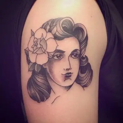 Monpierre - Tatouage Nantes - pinuptattoo traditionaltattoo blacktraditionaltattoo