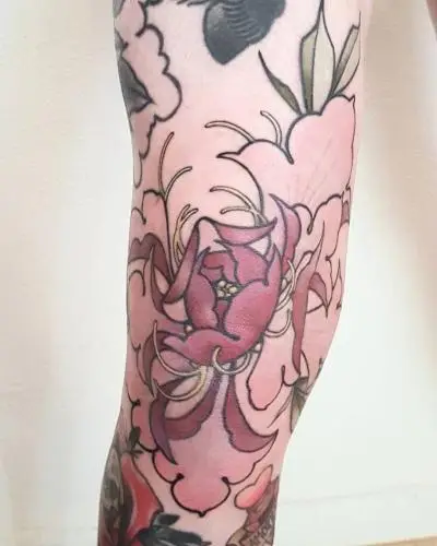 Ariane - Tatouage Nantes - kneetattoo peonytattoo peony