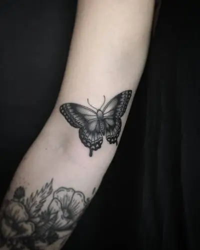 Ornela - Tatouage Nantes - tattoo nantes nantestattoo