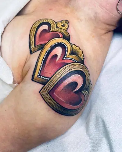 Ariane - Tatouage Nantes - heart sacredheart sacredhearttattoo